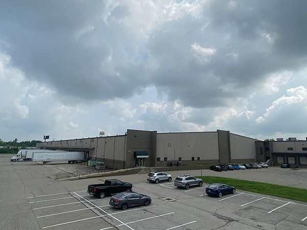 PAR Global Distribution Warehouse Facility Exterior